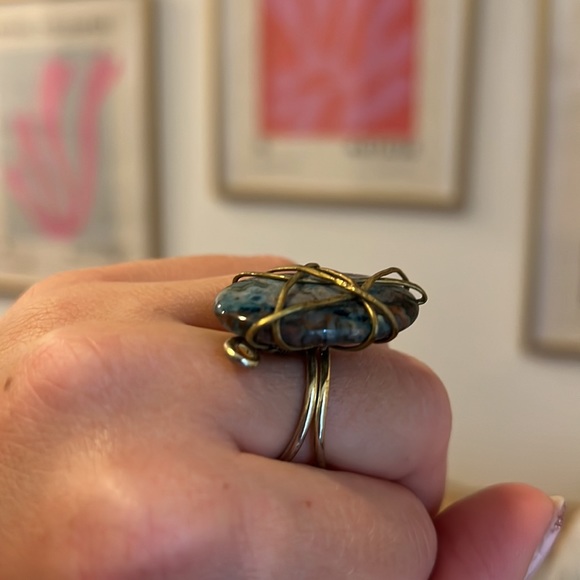 Beautiful blue stone ring wrapped in gold-tone plating. Adjustable ring band. - Picture 3 of 3